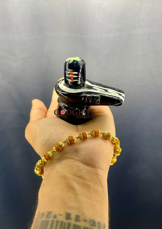 𝐃𝐢𝐯𝐢𝐧𝐞 𝐀𝐮𝐫𝐚 𝐑𝐮𝐝𝐫𝐚𝐤𝐬𝐡𝐚 𝐁𝐫𝐚𝐜𝐞𝐥𝐞𝐭 𝐰𝐢𝐭𝐡 𝐆𝐨𝐥𝐝𝐞𝐧 𝐁𝐞𝐚𝐝𝐬