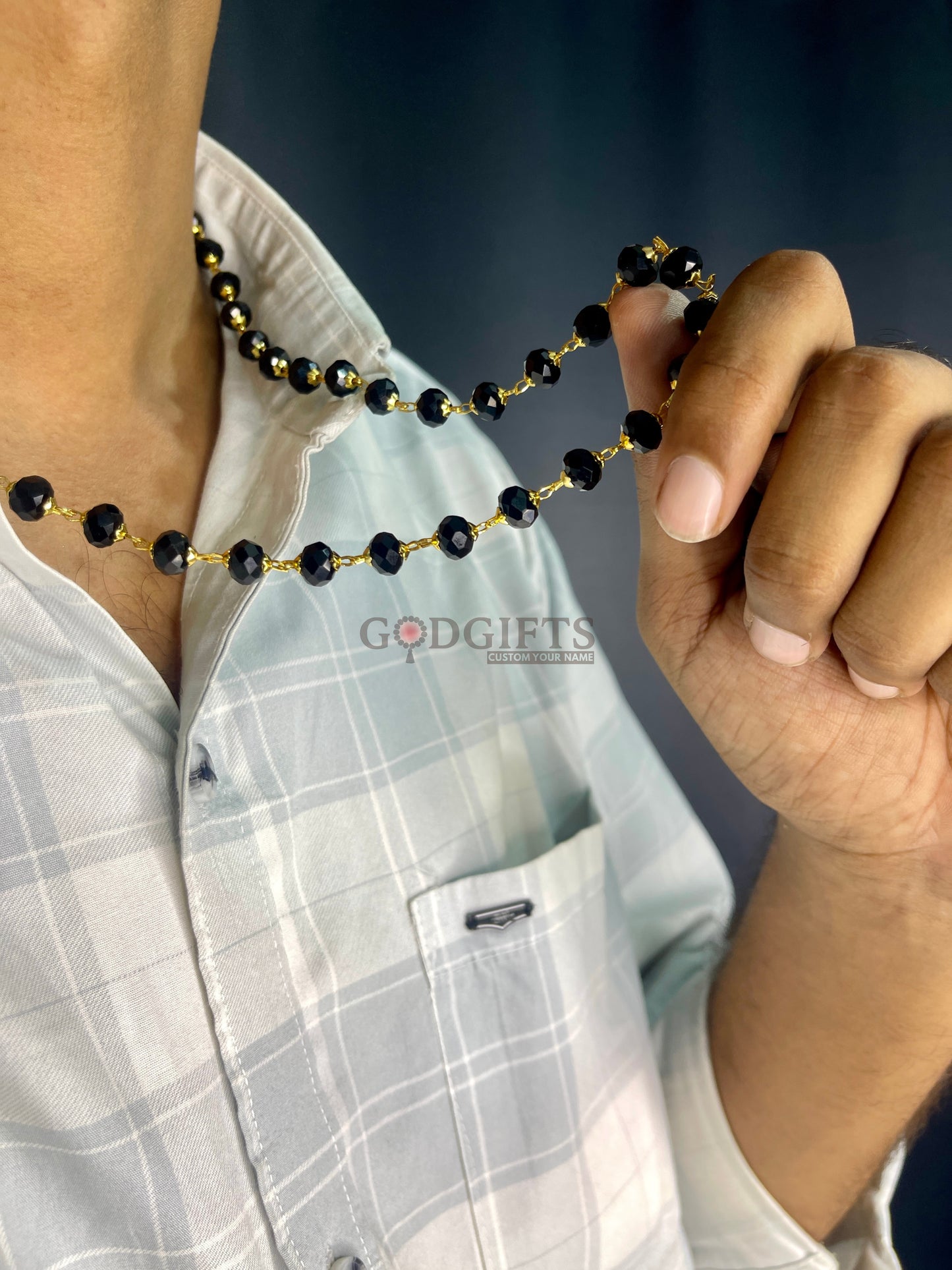 𝐌𝐨𝐝𝐞𝐫𝐧 𝐁𝐥𝐚𝐜𝐤 𝐁𝐞𝐚𝐝𝐬 𝐂𝐡𝐚𝐢𝐧 𝐓𝐫𝐚𝐝𝐢𝐭𝐢𝐨𝐧𝐚𝐥 𝐄𝐥𝐞𝐠𝐚𝐧𝐜𝐞 𝐌𝐚𝐥𝐚